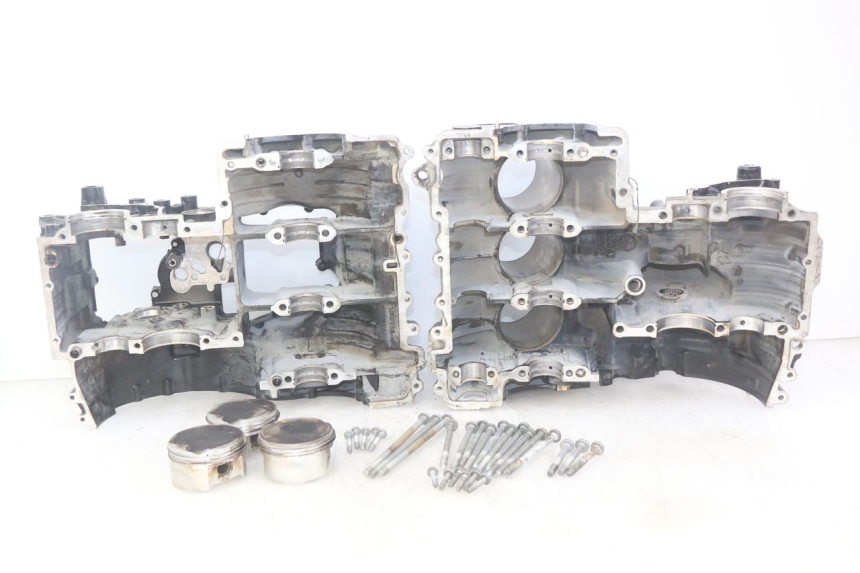photo de CARTER INFERIOR DO MOTOR TRIUMPH SPRINT ST 955 (1999 - 2001) - Detalhe da peça
