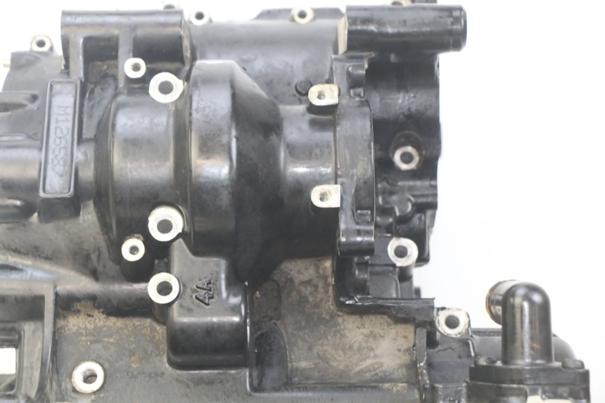 photo de CARTER INFERIOR DO MOTOR TRIUMPH SPRINT ST 955 (1999 - 2001) - Detalhes característicos