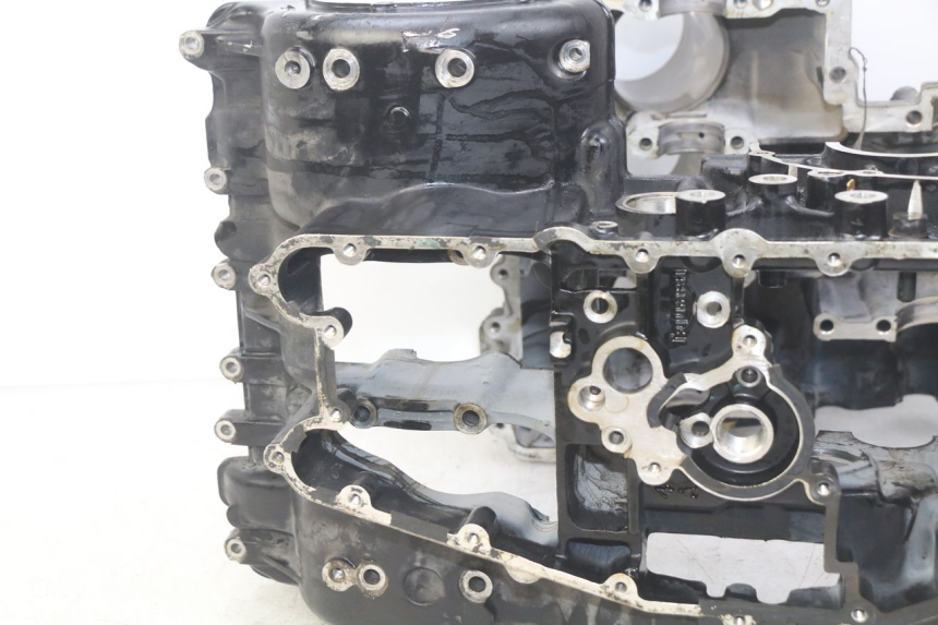 photo de CARTER INFERIOR DO MOTOR TRIUMPH SPRINT ST 955 (1999 - 2001) - Zoom do estado de desgaste