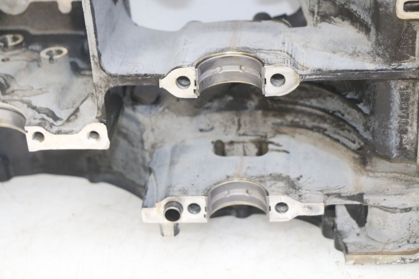 photo de CARTER INFERIOR DO MOTOR TRIUMPH SPRINT ST 955 (1999 - 2001) - Estado da superfície