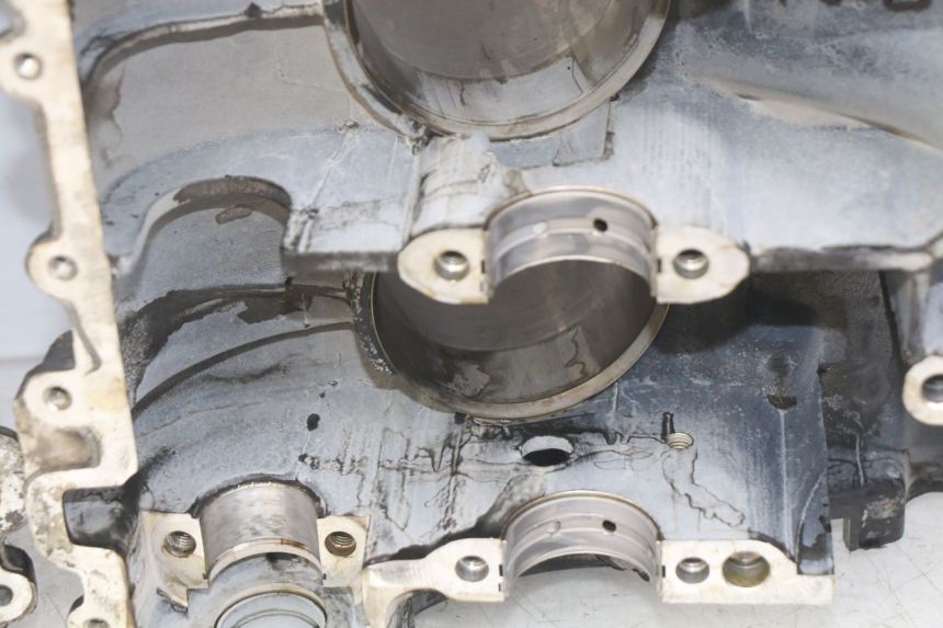 photo de CARTER INFERIOR DO MOTOR TRIUMPH SPRINT ST 955 (1999 - 2001) - Peça verificada