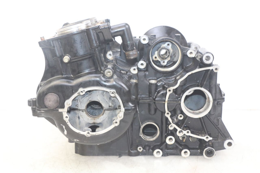 photo de CARTER INFERIOR DO MOTOR TRIUMPH SPRINT ST 955 (1999 - 2001) - Pontos de fixação
