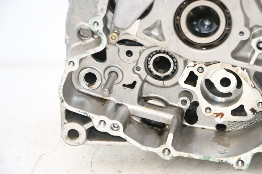 photo de CARCAÇA INFERIOR DO MOTOR CAN-AM SPYDER RS 1000 (2008 - 2012) - Inspeção visual