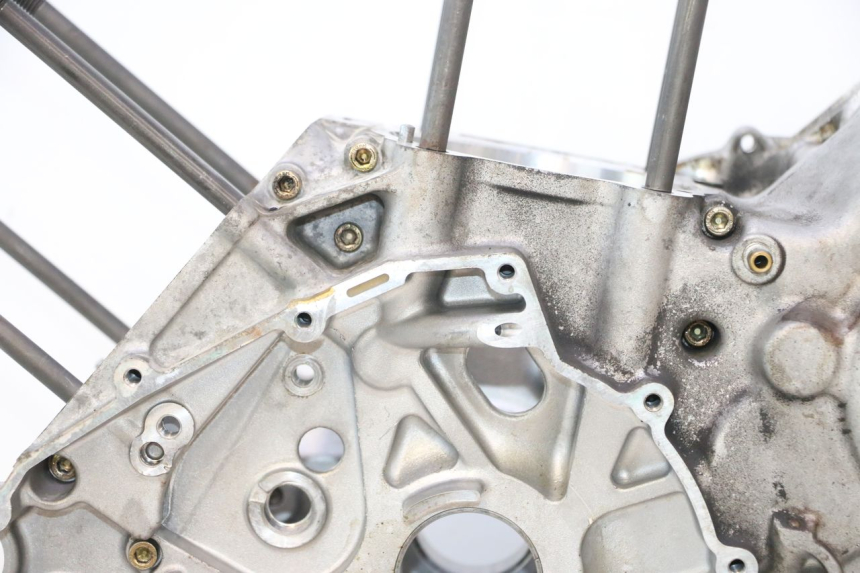 photo de CARCAÇA INFERIOR DO MOTOR CAN-AM SPYDER RS 1000 (2008 - 2012) - Detalhe da peça
