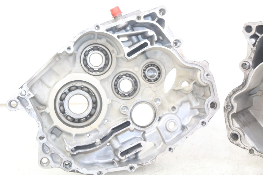 photo de CARTER INFERIOR DO MOTOR YAMAHA SR 125 (1982 - 2003) - Vista de perto
