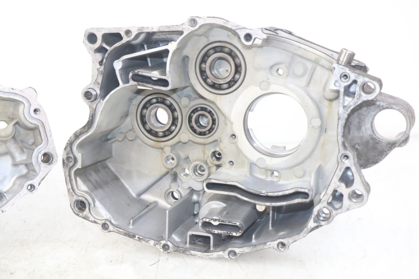 photo de CARTER INFERIOR DO MOTOR YAMAHA SR 125 (1982 - 2003) - Imagem adicional