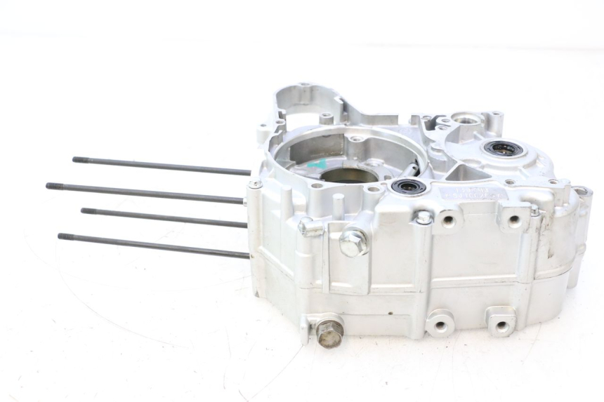 photo de CARCAÇA INFERIOR DO MOTOR YAMASAKI STREET 50 (2013 - 2018) - Ampliação técnica