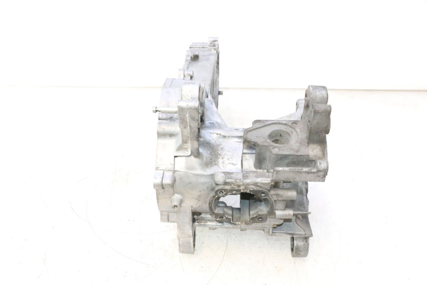 photo de CARCAÇA INFERIOR DO MOTOR KYMCO SUPER 8 2T 50 (2007 - 2013) - Vista principal
