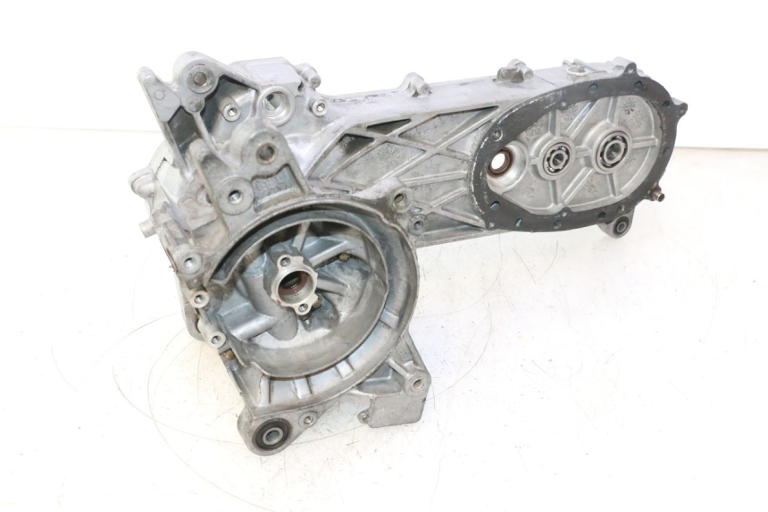 photo de CARCAÇA INFERIOR DO MOTOR KYMCO SUPER 8 2T 50 (2007 - 2013) - Detalhe da peça