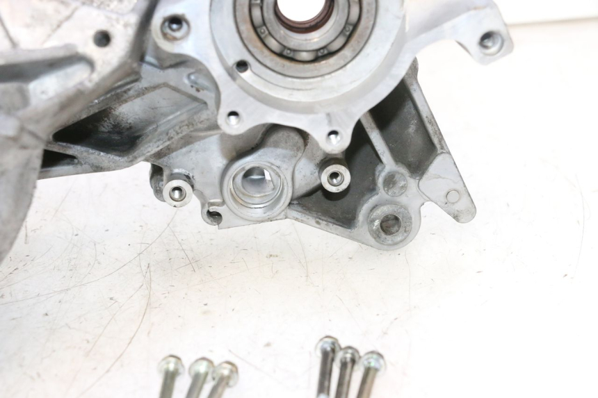 photo de CARCAÇA INFERIOR DO MOTOR KYMCO SUPER 8 2T 50 (2007 - 2013) - Vista geral
