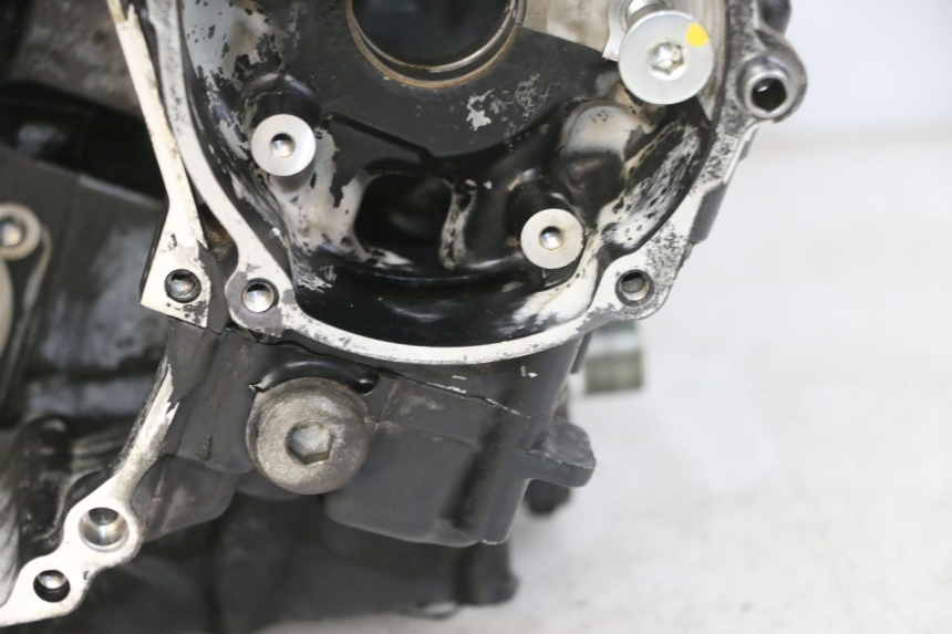 photo de CARTER INFERIOR DO MOTOR SUZUKI GSR 750 (2011 - 2017) - Detalhe da peça