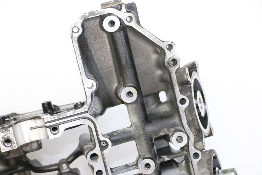 photo de CARTER INFERIOR DO MOTOR SUZUKI GSR 750 (2011 - 2017) - Marcações e referências