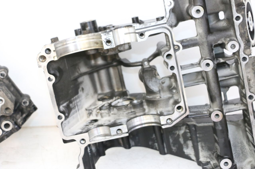 photo de CARTER INFERIOR DO MOTOR SUZUKI GSR 750 (2011 - 2017) - Vista do produto