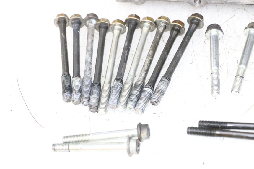 photo de CARTER INFERIOR DO MOTOR SUZUKI GSR 750 (2011 - 2017) - Inspeção visual