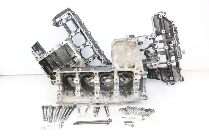 photo de CARTER INFERIOR DO MOTOR SUZUKI GSR 750 (2011 - 2017) - Ângulo alternativo