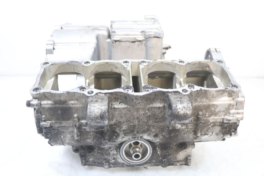 photo de CARTER INFERIOR DO MOTOR SUZUKI GSX F GSXF 650 (2007 - 2015) - Zoom do estado de desgaste