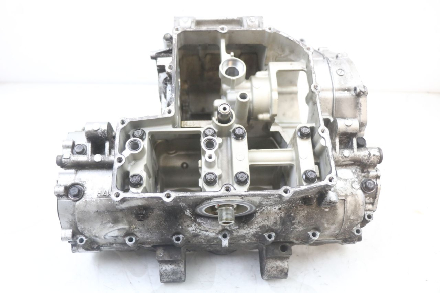 photo de CARTER INFERIOR DO MOTOR SUZUKI GSX F GSXF 650 (2007 - 2015) - Peça verificada