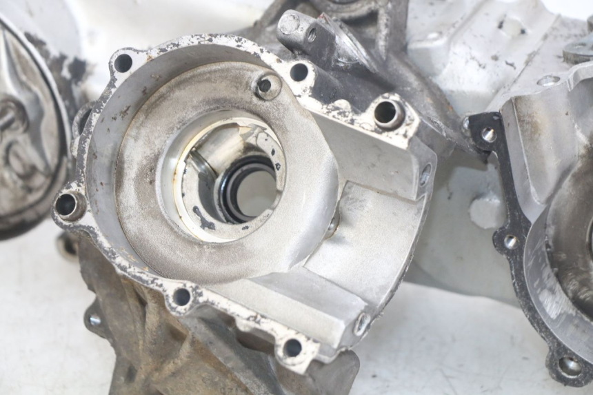 photo de CARTER INFERIOR DO MOTOR PEUGEOT SV 125 (1991 - 1994) - Ampliação dos componentes