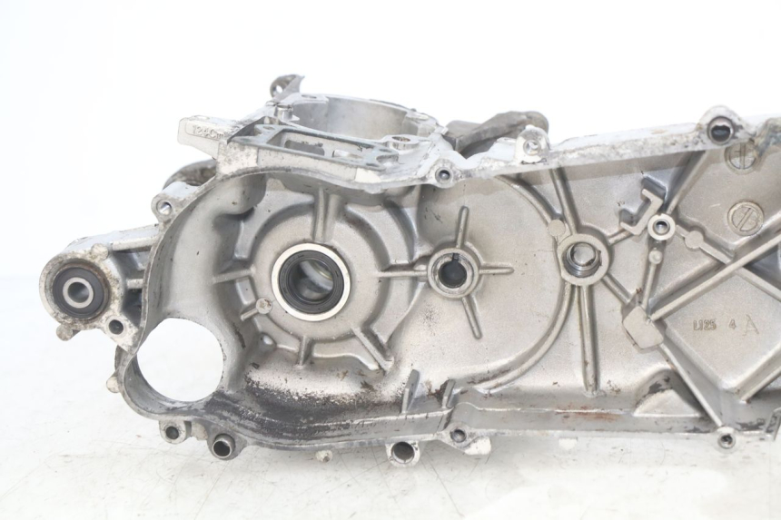 photo de CARTER INFERIOR DO MOTOR PEUGEOT SV 125 (1991 - 1994) - Estado da superfície