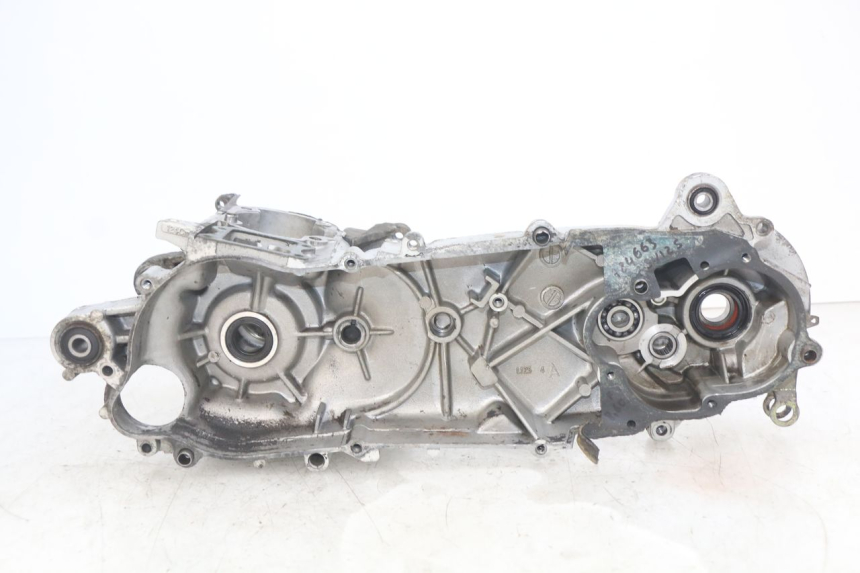 photo de CARTER INFERIOR DO MOTOR PEUGEOT SV 125 (1991 - 1994) - Marcações e referências
