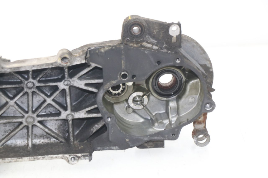 photo de CARTER INFERIOR DO MOTOR PEUGEOT SV 80 (1993 - 1997) - Pontos de fixação