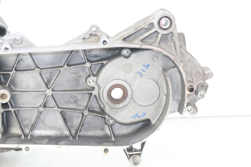 photo de CARTER INFERIOR DO MOTOR APRILIA SXR 50 (2021 - 2023) - Estado da superfície