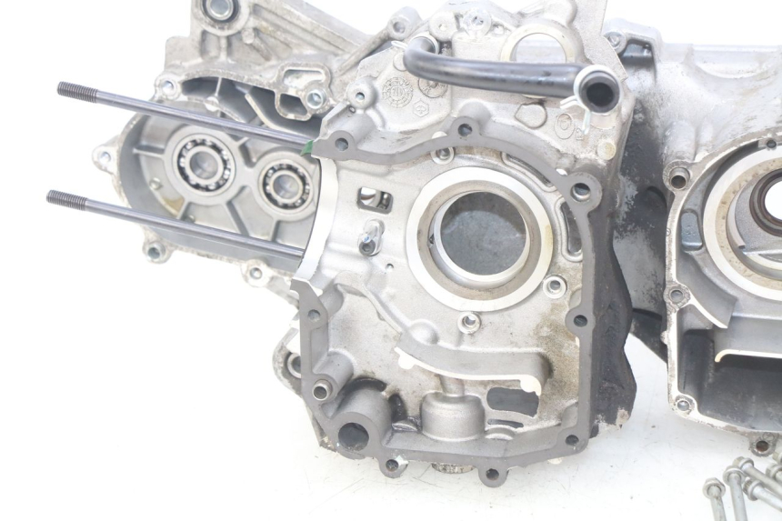 photo de CARTER INFERIOR DO MOTOR APRILIA SXR 50 (2021 - 2023) - Marcações e referências