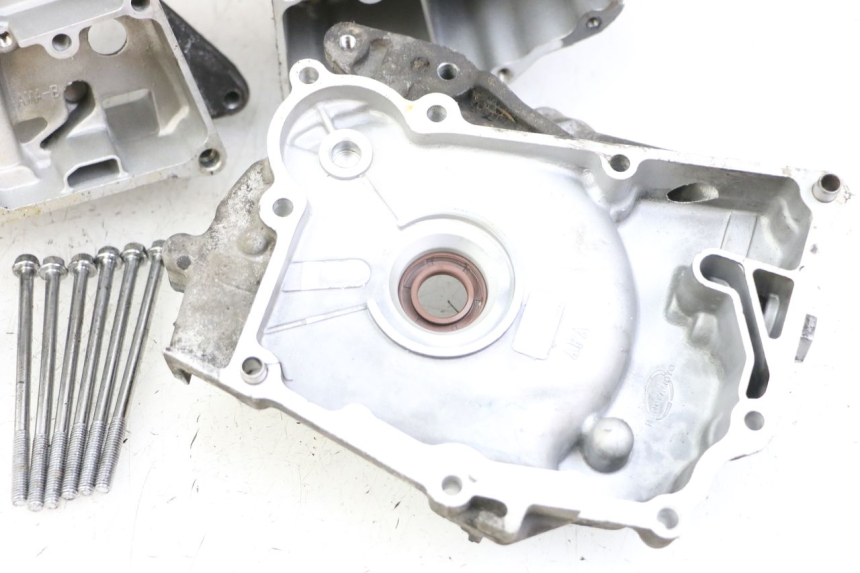 photo de CARTER INFERIOR DO MOTOR SYM ORBIT III 3 4T 50 (2018 - 2021) - Zoom de qualidade