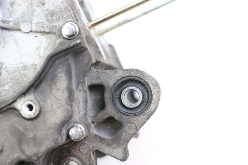 photo de CARTER INFERIOR DO MOTOR SYM ORBIT III 3 4T 50 (2018 - 2021) - Zoom do estado de desgaste