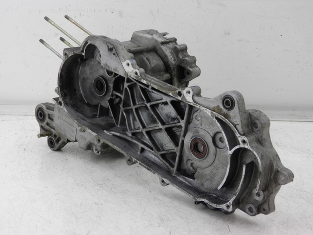 photo de CARTER INFERIOR DO MOTOR SYM SYMPLY 4T 50 (2012 - 2015) - Detalhes característicos
