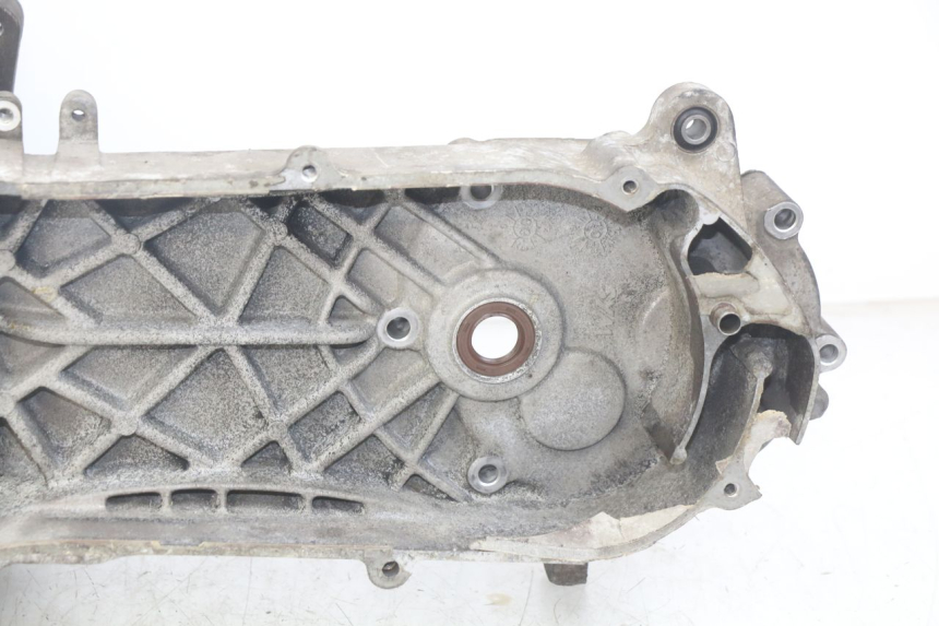 photo de CARTER INFERIOR DO MOTOR SYM SYMPHONY 125 (2009 - 2015) - Pontos de fixação