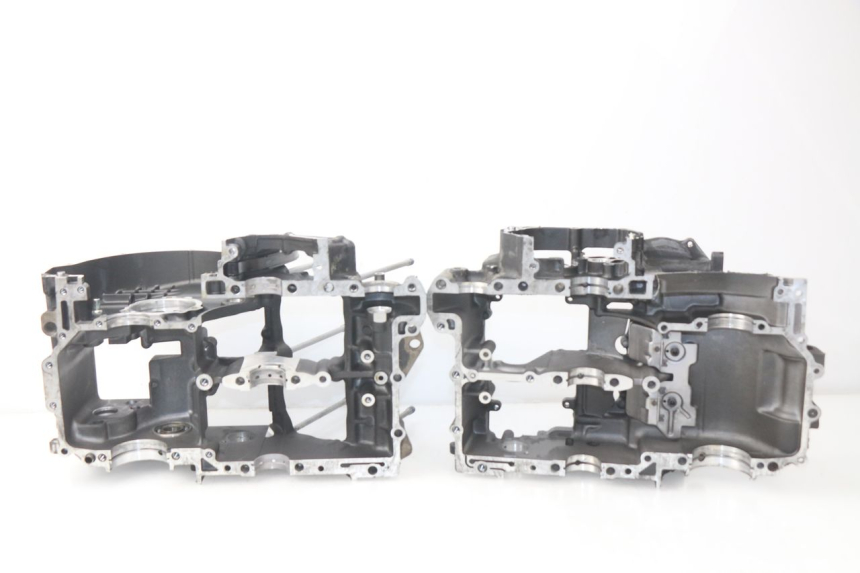 photo de CARTER INFERIOR DO MOTOR YAMAHA TDM ABS 900 (2002 - 2014) - Outro ângulo de visão