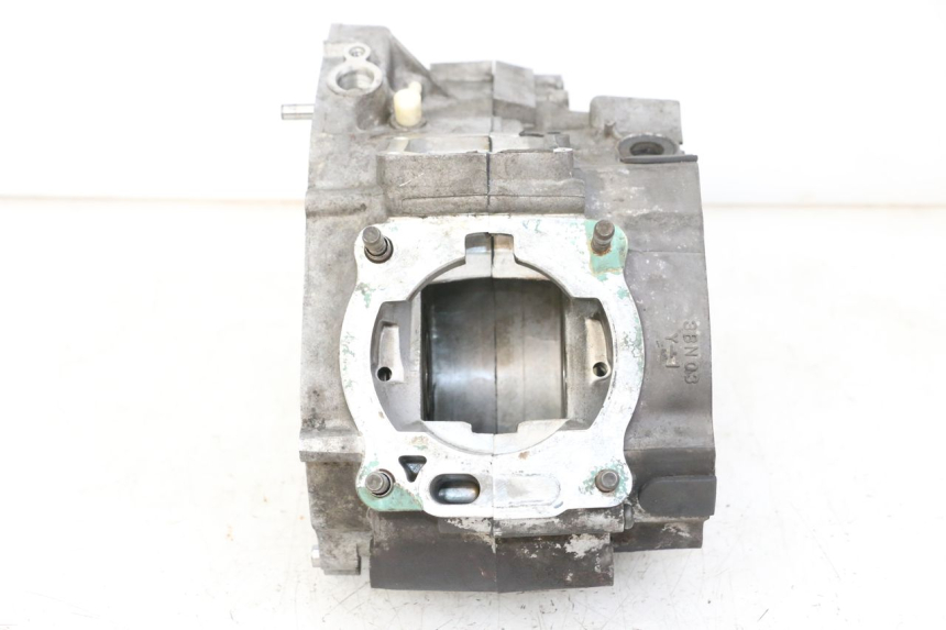photo de CARTER INFERIOR DO MOTOR YAMAHA TDR DELTABOX 125 (1997 - 2003) - Ampliação técnica