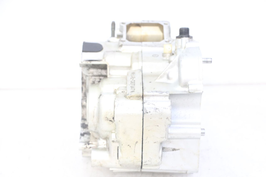 photo de CARTER INFERIOR DO MOTOR YAMAHA TDR DELTABOX 125 (1997 - 2003) - Vista de perto