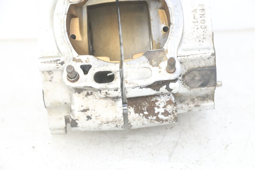 photo de CARTER INFERIOR DO MOTOR YAMAHA TDR DELTABOX 125 (1997 - 2003) - Pontos de fixação