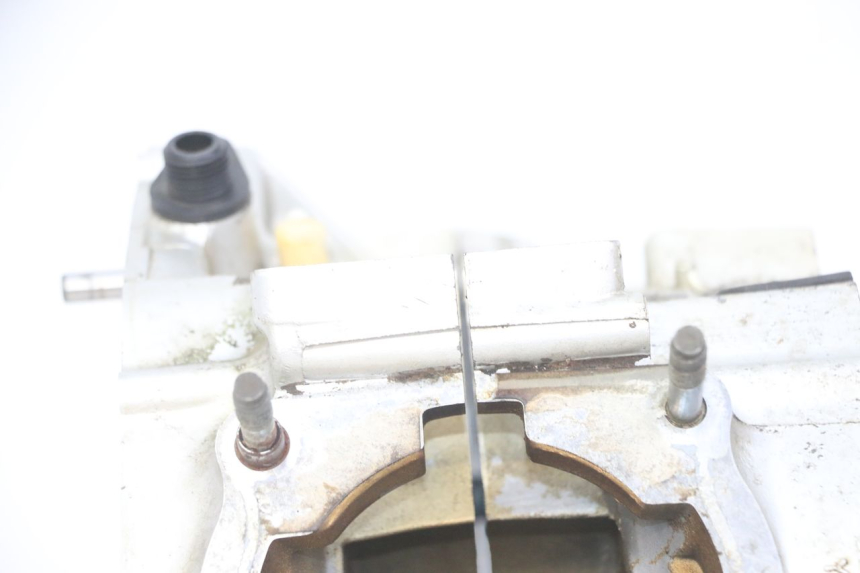 photo de CARTER INFERIOR DO MOTOR YAMAHA TDR DELTABOX 125 (1997 - 2003) - Estado da superfície