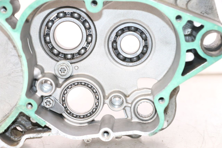 photo de CARCAÇA INFERIOR DO MOTOR HUSABERG TE 250 (2011 - 2014) - Zoom do estado de desgaste