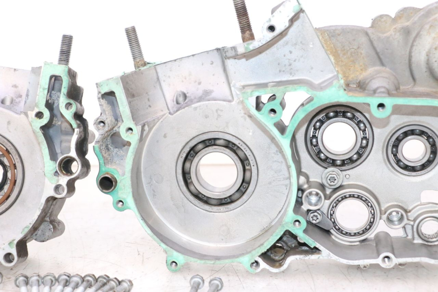 photo de CARCAÇA INFERIOR DO MOTOR HUSABERG TE 250 (2011 - 2014) - Outro ângulo de visão