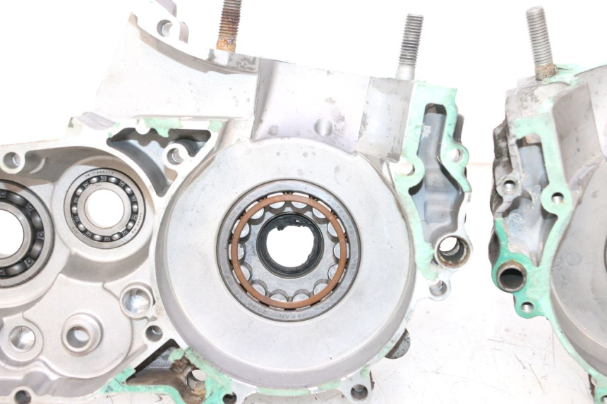 photo de CARCAÇA INFERIOR DO MOTOR HUSABERG TE 250 (2011 - 2014) - Vista geral