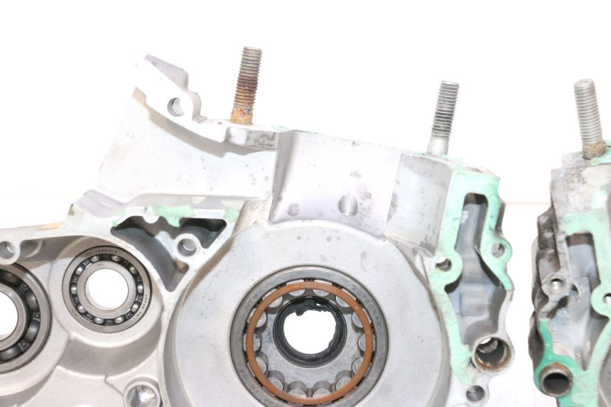 photo de CARCAÇA INFERIOR DO MOTOR HUSABERG TE 250 (2011 - 2014) - Estado da superfície