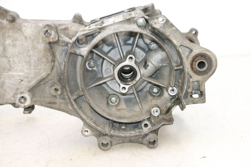 photo de CARCAÇA INFERIOR DO MOTOR PEUGEOT TREKKER 50 (1995 - 2004) - Ampliação dos componentes