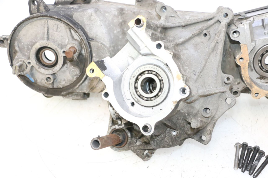 photo de CARCAÇA INFERIOR DO MOTOR PEUGEOT TREKKER 50 (1995 - 2004) - Estrutura - ampliação