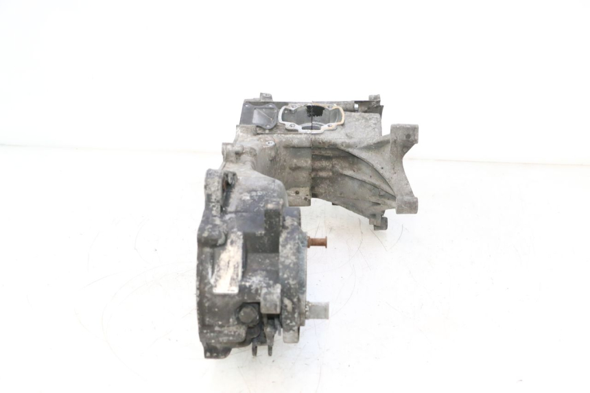 photo de CARCAÇA INFERIOR DO MOTOR PEUGEOT TREKKER 50 (1995 - 2004) - Vista geral