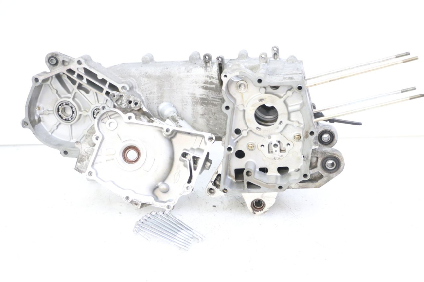photo de CARTER INFERIOR DO MOTOR PEUGEOT TWEET 4T 50 (2018 - 2022) - Outro ângulo de visão