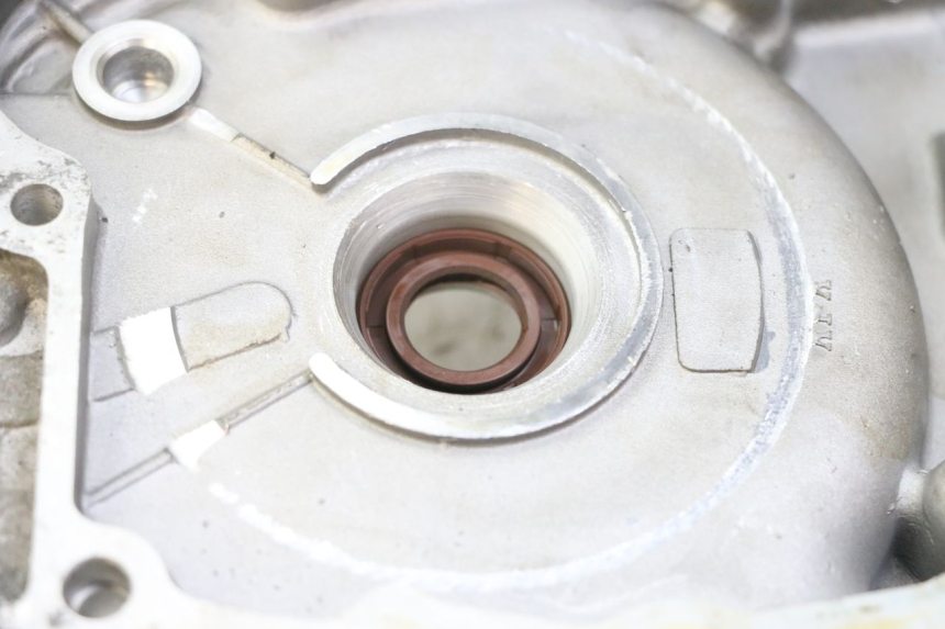 photo de CARTER INFERIOR DO MOTOR PEUGEOT TWEET 4T 50 (2018 - 2022) - Ampliação técnica