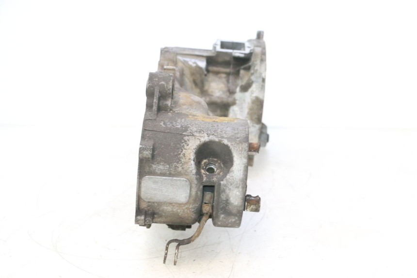 photo de CARCAÇA INFERIOR DO MOTOR PIAGGIO TYPHOON 50 (2000 - 2009) - Pontos de fixação