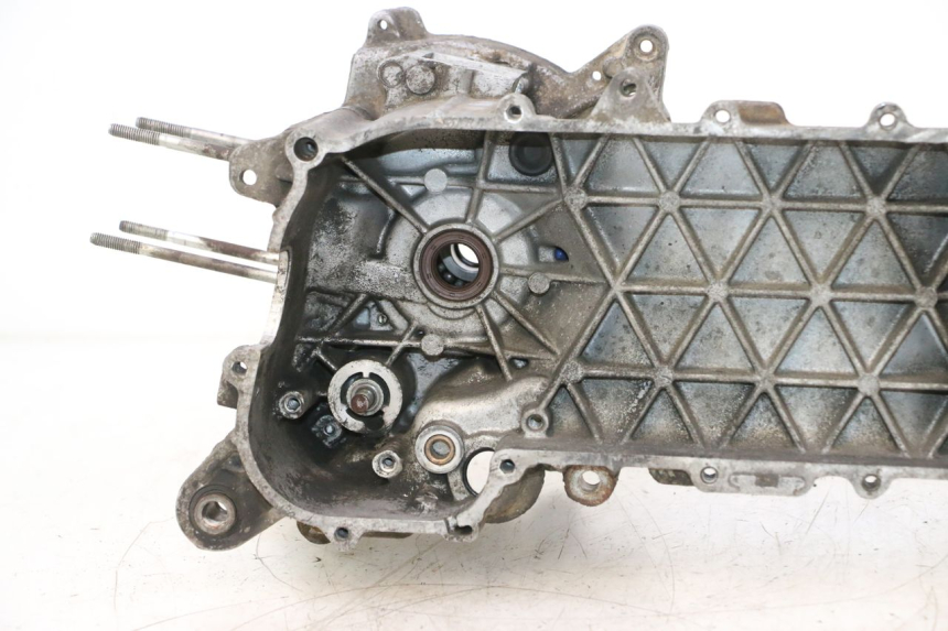photo de CARCAÇA INFERIOR DO MOTOR PIAGGIO TYPHOON 50 (2000 - 2009) - Peça verificada