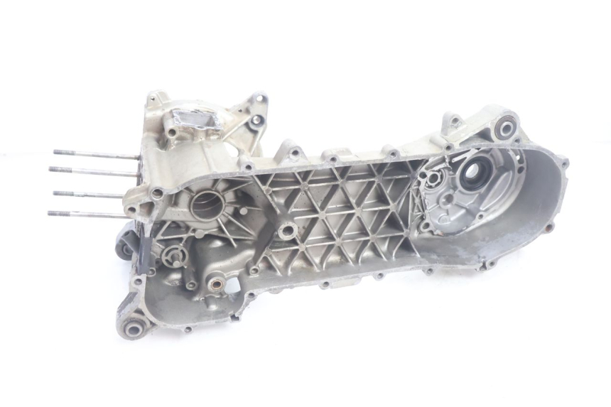 photo de CARTER INFERIOR DO MOTOR PIAGGIO TYPHOON 50 (1993 - 1999) - Detalhes característicos