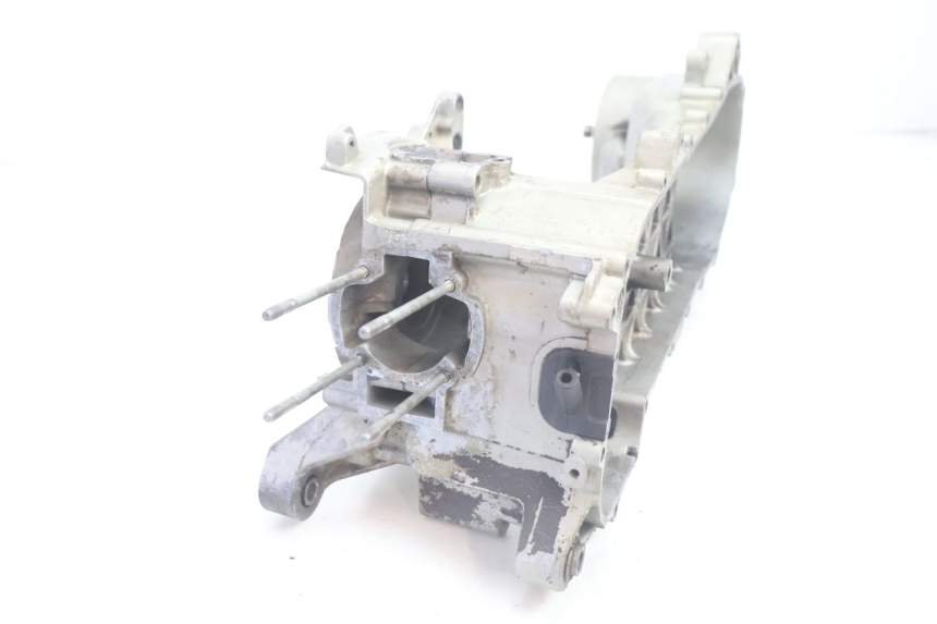 photo de CARTER INFERIOR DO MOTOR PIAGGIO TYPHOON 50 (1993 - 1999) - Inspeção visual