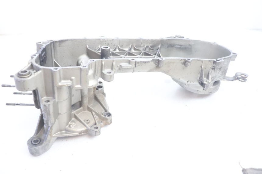 photo de CARTER INFERIOR DO MOTOR PIAGGIO TYPHOON 50 (1993 - 1999) - Estrutura - ampliação